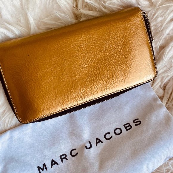 Marc Jacobs Checkbook Wallet - Picture 3 of 5